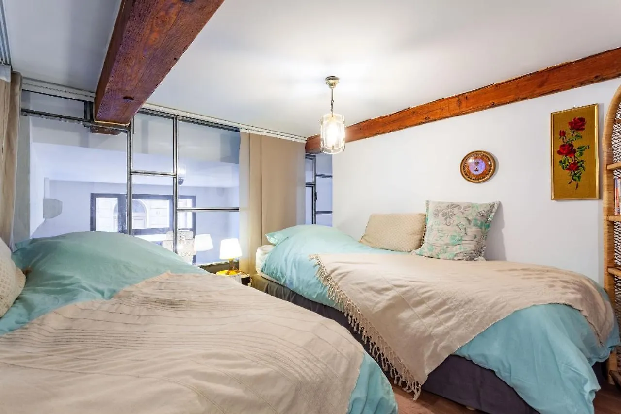 Appartement Chic et Bohème à Marseille 0*,