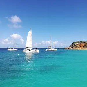 https://bleu-marine-beach.comcaribbean.com